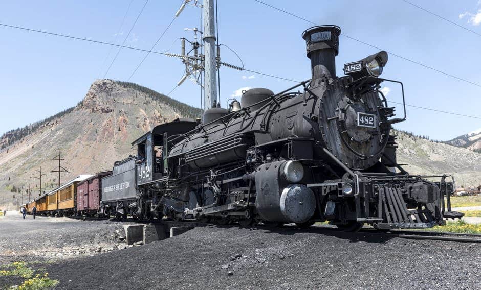 Coal rails damaged by cyclone Debbie; Energy markets reacting